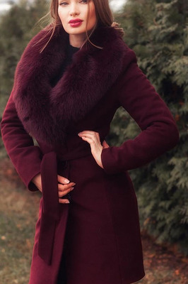 Недорогое пальто утепленное бордовое