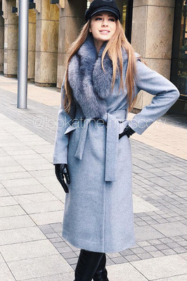 Теплое пальто с чернобуркой зимнее серое