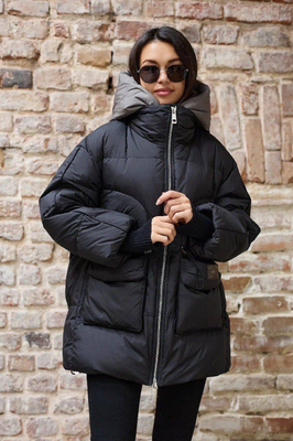 Пуховое пальто черного цвета с магнитными кнопками