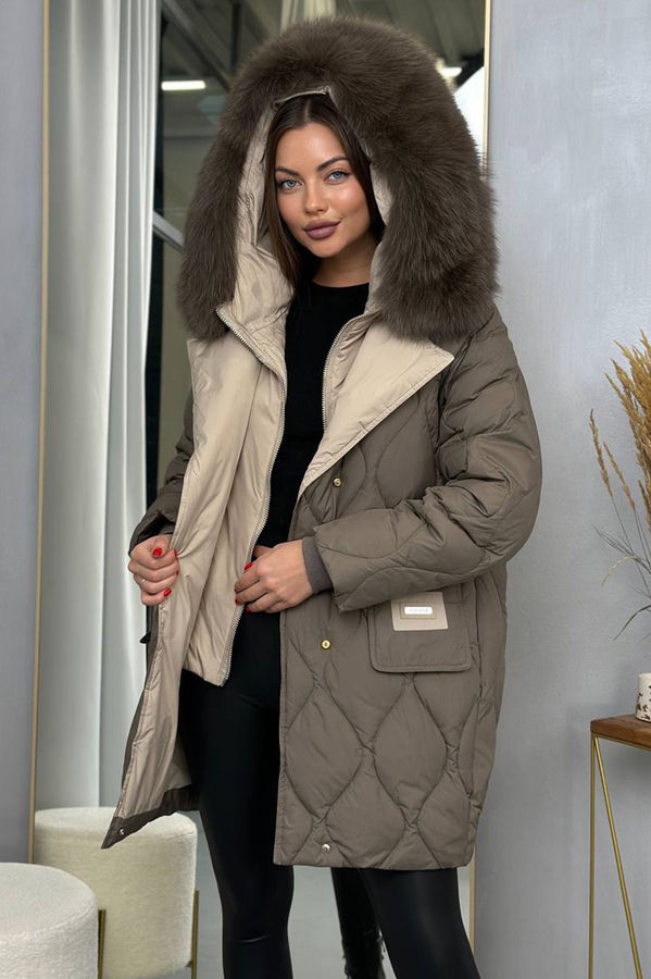 Оверсайз пуховик с меховым воротником серый