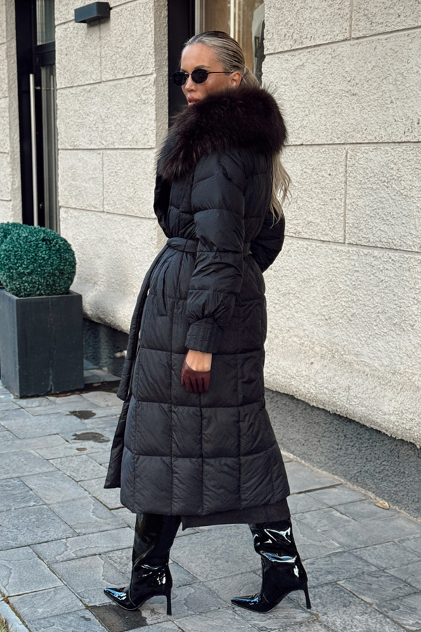 Брендовый пуховик vivilona на зиму в Москве