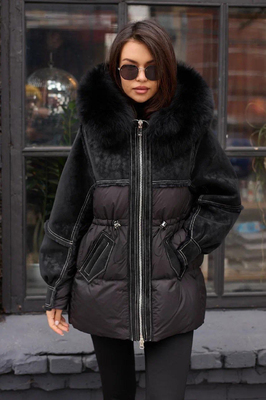 Стильный женский пуховик зима 2025-2026 черный