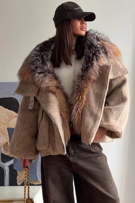 Зимнее пуховое пальто с мехом лисы