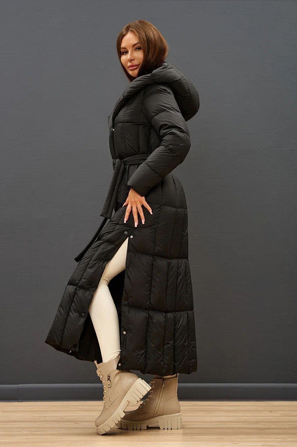 Модный пуховик 2025-2026 черный