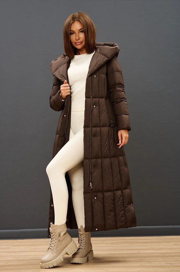 Зимний пуховик Vivilona приталенный