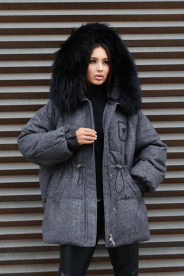 Шерстяной пуховик Pang Million с енотом