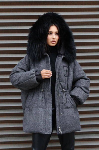 Шерстяной пуховик Pang Million с енотом