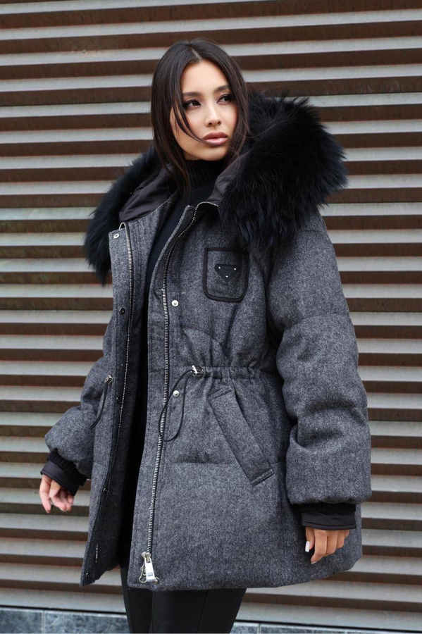 Шерстяной пуховик Pang Million с енотом