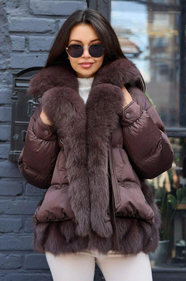 Модный пуховик оверсайз vivilona с мехом